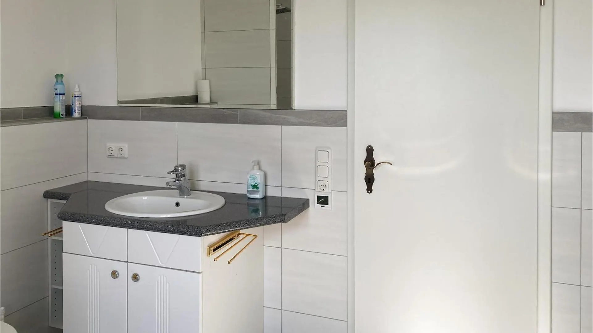 Holiday home Cozy Home In Wiesenfelden With Kitchen